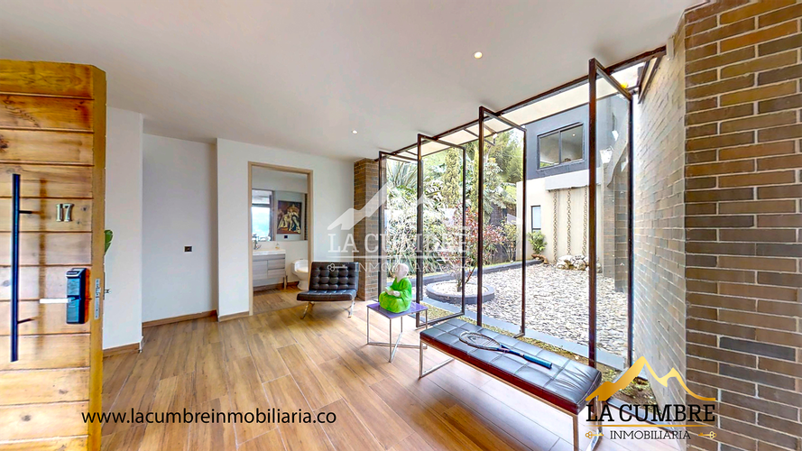 Casa de 3 alcobas en venta en Vía Las Palmas, Medellín, 412 m² · foto 12 de 24