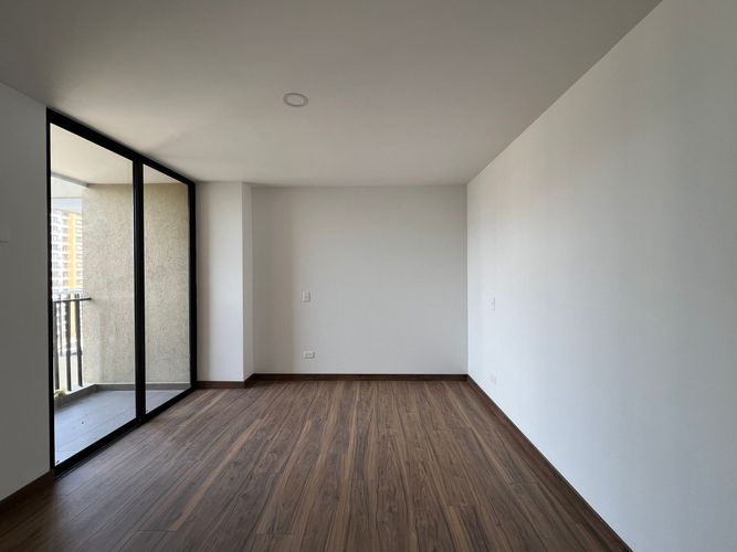 Apartamento de 3 alcobas en arriendo en Chipre, Rionegro, 80 m² · foto 3 de 12
