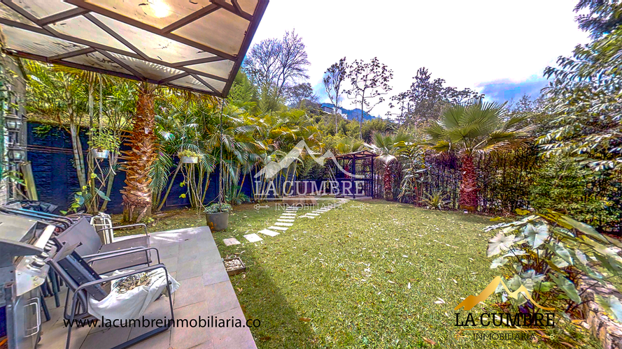 Casa de 3 alcobas en venta en Vía Las Palmas, Medellín, 412 m² · foto 18 de 24
