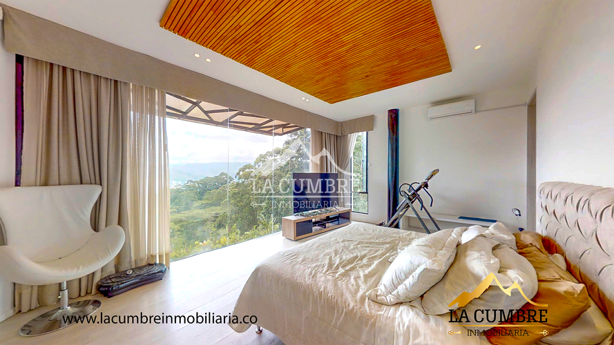 Casa de 3 alcobas en venta en Vía Las Palmas, Medellín, 412 m² · foto 20 de 24