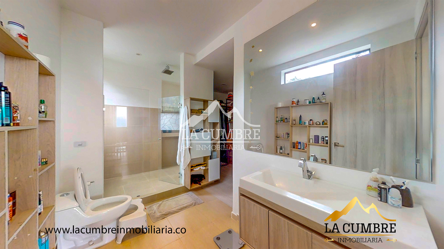 Casa de 3 alcobas en venta en Vía Las Palmas, Medellín, 412 m² · foto 21 de 24