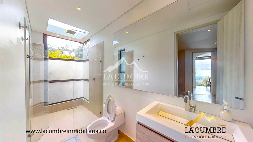 Casa de 3 alcobas en venta en Vía Las Palmas, Medellín, 412 m² · foto 24 de 24