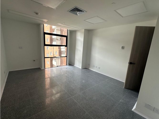 Consultorio en arriendo en San Diego, Medellín, 34 m² · foto 2 de 6