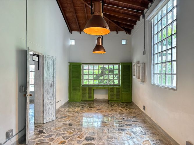 Oficina en arriendo en Loma Del Chocho, Envigado, 850 m² · foto 15 de 16