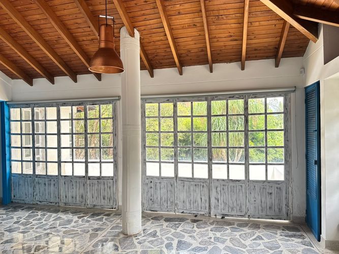 Oficina en arriendo en Loma Del Chocho, Envigado, 850 m² · foto 3 de 16