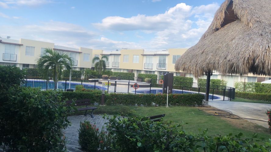 Casa de 3 alcobas en venta en Girardot, Girardot, 90 m² · foto 7 de 16