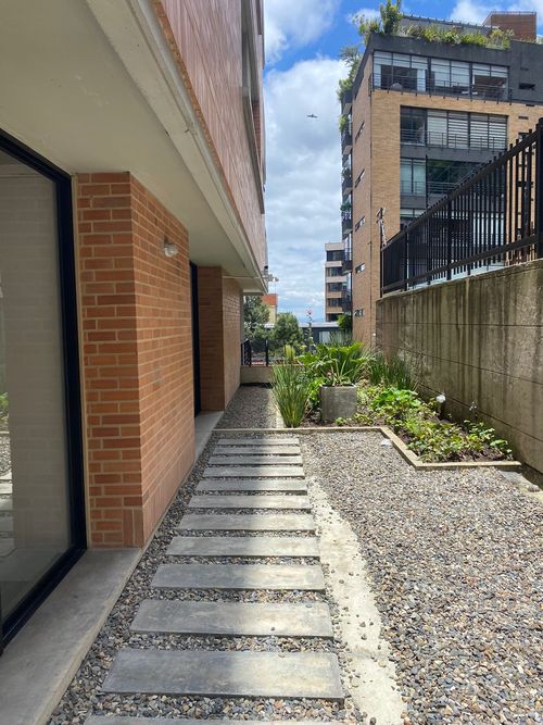 Apartaestudio en venta en El Refugio Ii, Bogotá, 50 m² · foto 23 de 24