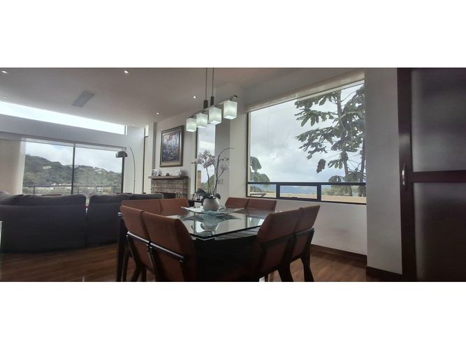 Casa de 5 alcobas en venta en Yerbabuena, Sopó, 650 m² · foto 3 de 24