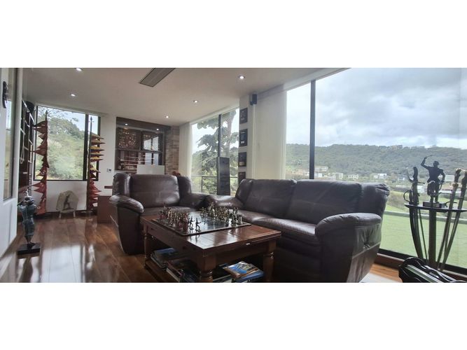 Casa de 5 alcobas en venta en Yerbabuena, Sopó, 650 m² · foto 4 de 24