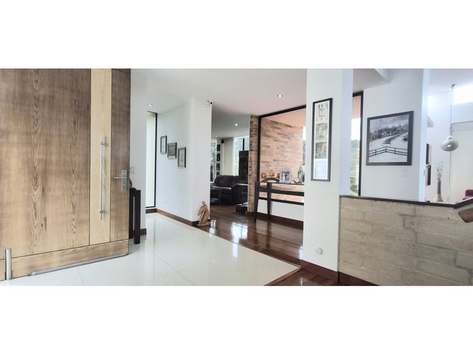 Casa de 5 alcobas en venta en Yerbabuena, Sopó, 650 m² · foto 5 de 24