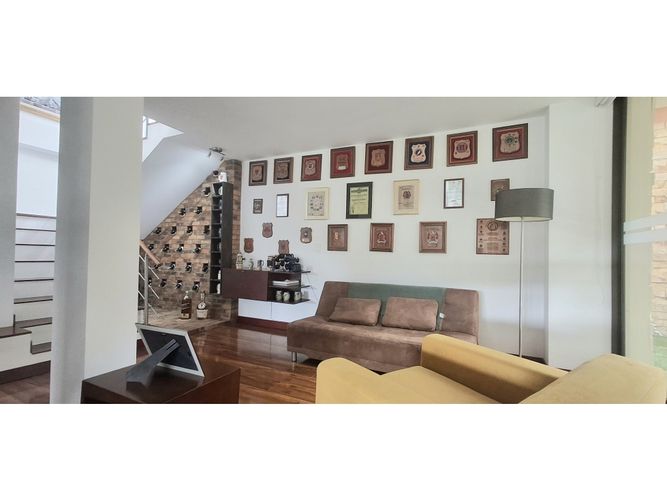 Casa de 5 alcobas en venta en Yerbabuena, Sopó, 650 m² · foto 7 de 24