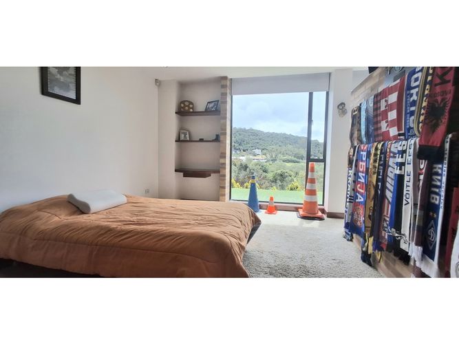Casa de 5 alcobas en venta en Yerbabuena, Sopó, 650 m² · foto 9 de 24