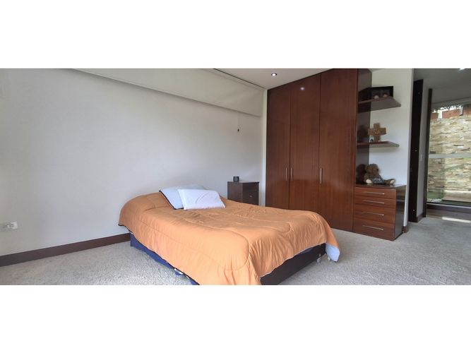 Casa de 5 alcobas en venta en Yerbabuena, Sopó, 650 m² · foto 10 de 24