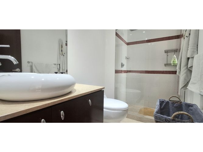 Casa de 5 alcobas en venta en Yerbabuena, Sopó, 650 m² · foto 11 de 24