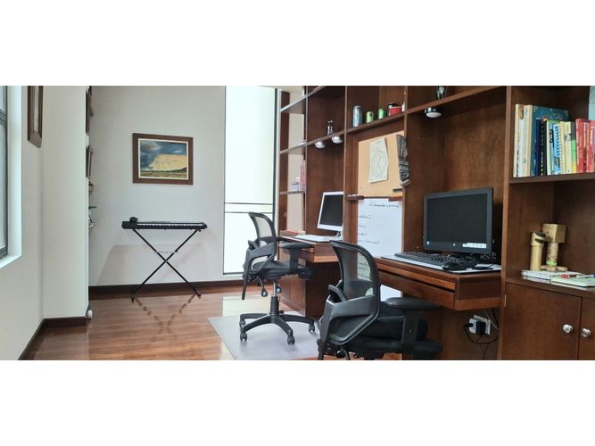 Casa de 5 alcobas en venta en Yerbabuena, Sopó, 650 m² · foto 17 de 24