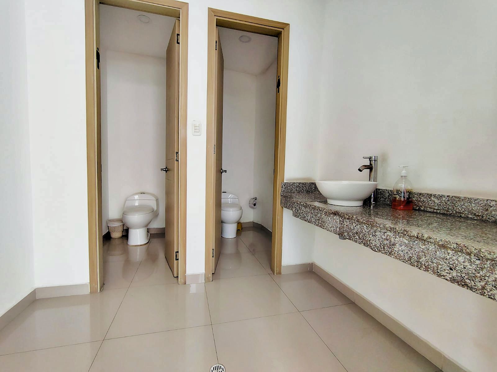 Apartamento en venta en La Castellana, Montería · foto 5 de 21