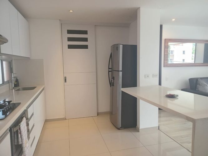 Apartamento de 2 alcobas en arriendo en El Poblado, Medellín, 100 m² · foto 7 de 15
