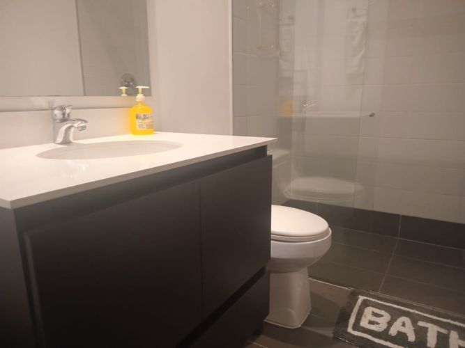 Apartamento de 2 alcobas en arriendo en El Poblado, Medellín, 100 m² · foto 14 de 15