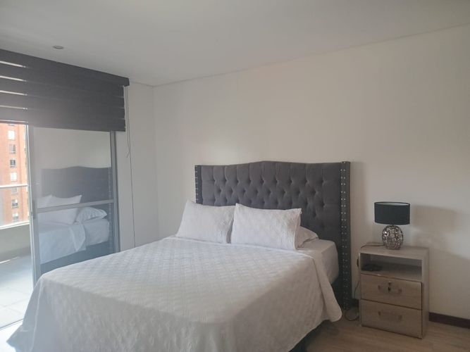 Apartamento de 2 alcobas en arriendo en El Poblado, Medellín, 100 m² · foto 8 de 15
