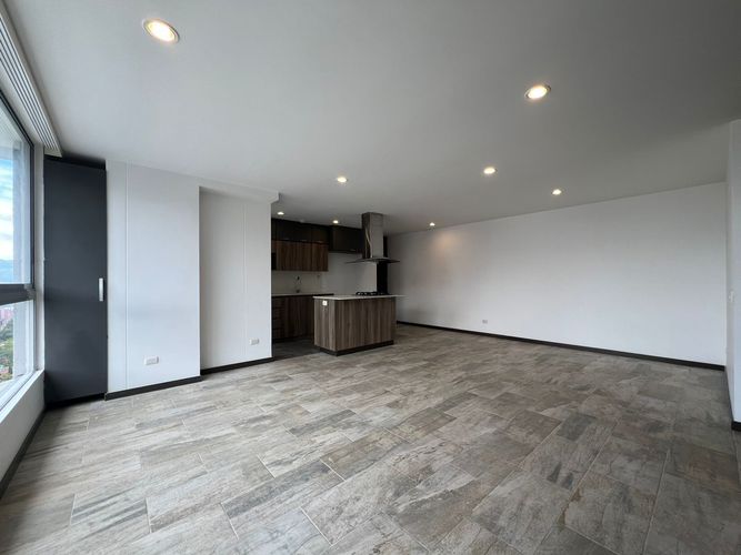 Apartamento de 3 alcobas en arriendo en Loma Del Esmeraldal, Envigado, 85 m² · foto 7 de 16