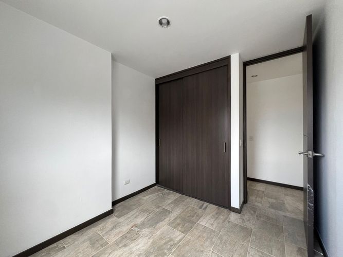 Apartamento de 3 alcobas en arriendo en Loma Del Esmeraldal, Envigado, 85 m² · foto 9 de 16