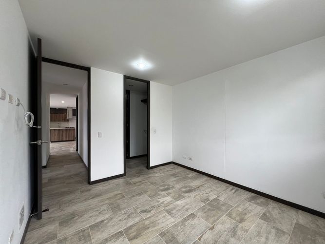 Apartamento de 3 alcobas en arriendo en Loma Del Esmeraldal, Envigado, 85 m² · foto 11 de 16