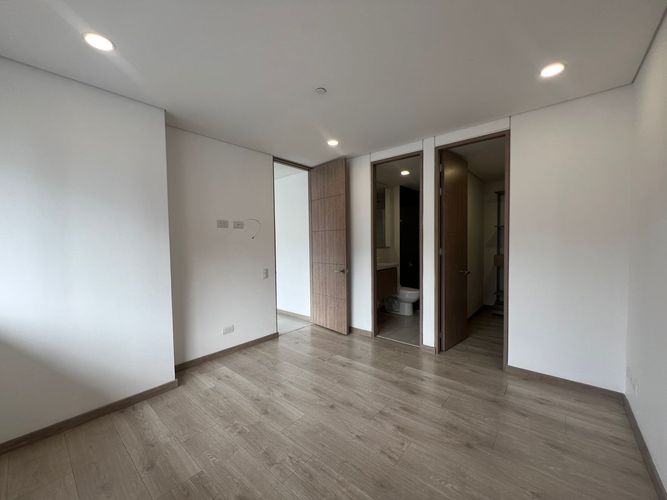 Apartamento de 2 alcobas en arriendo en Montessori, Envigado, 75 m² · foto 11 de 17
