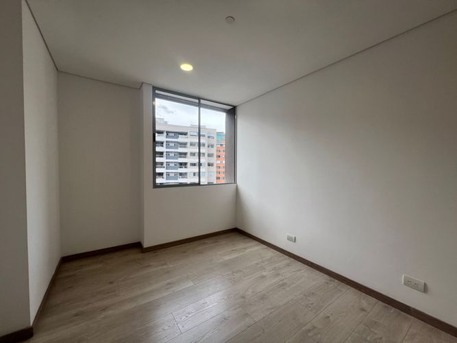 Apartamento de 2 alcobas en arriendo en Montessori, Envigado, 75 m² · foto 10 de 17