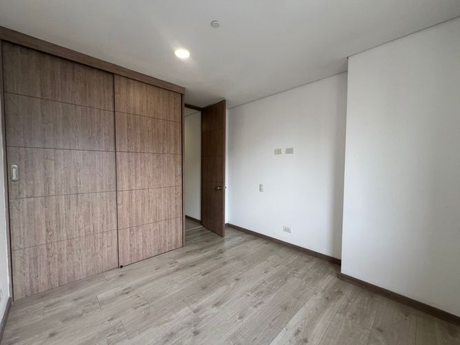 Apartamento de 2 alcobas en arriendo en Montessori, Envigado, 75 m² · foto 14 de 17