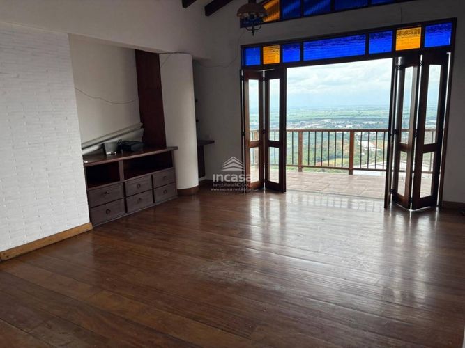 Casa de 3 alcobas en venta en Arroyohondo, Yumbo, 630 m² · foto 3 de 24