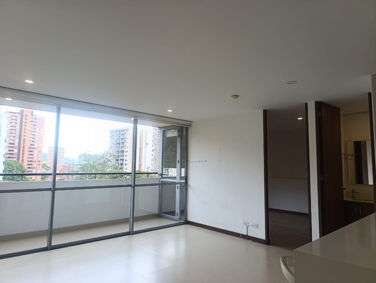 Apartaestudio en arriendo en El Poblado, Medellín · foto 2 de 15