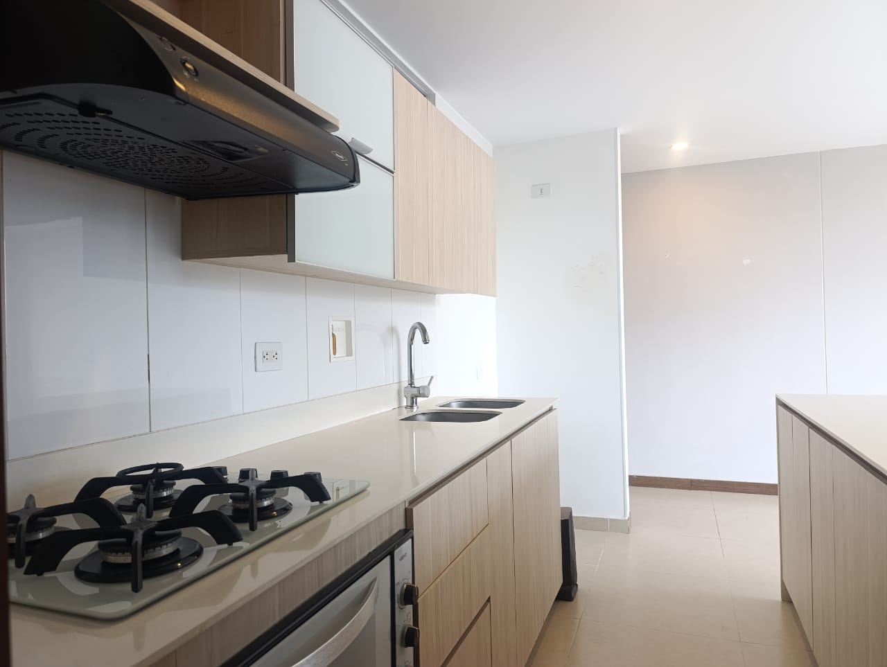 Apartaestudio en arriendo en El Poblado, Medellín · foto 6 de 15