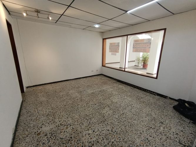 Oficina en Arriendo en Faneon, Manizales