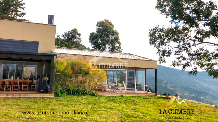 Casa de 4 alcobas en venta en Las Palmas, Medellín, 520 m² · foto 7 de 14