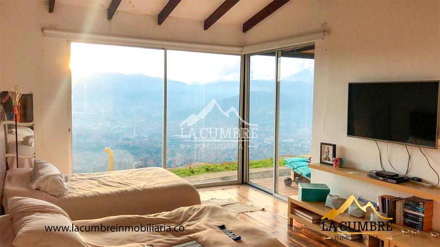 Casa de 4 alcobas en venta en Las Palmas, Medellín, 520 m² · foto 11 de 14