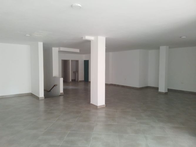 Local en arriendo en Camino Verde, Envigado, 180 m² · foto 2 de 11