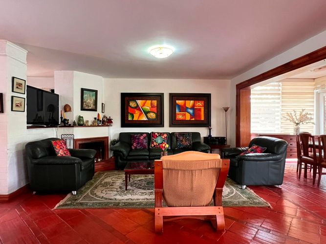 Casa de 3 alcobas en venta en Llano Grande, Rionegro, 350 m² · foto 2 de 14