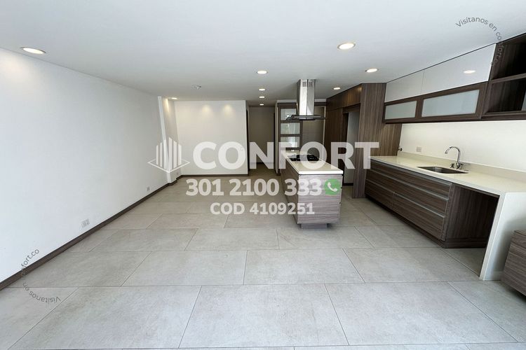 Apartamento de 2 alcobas en arriendo en Castropol, Medellín, 160 m² · foto 4 de 24