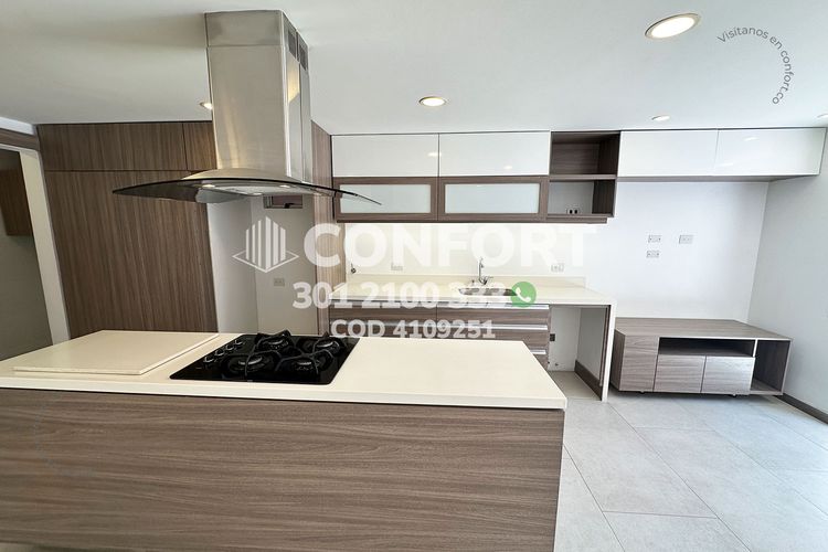 Apartamento de 2 alcobas en arriendo en Castropol, Medellín, 160 m² · foto 7 de 24