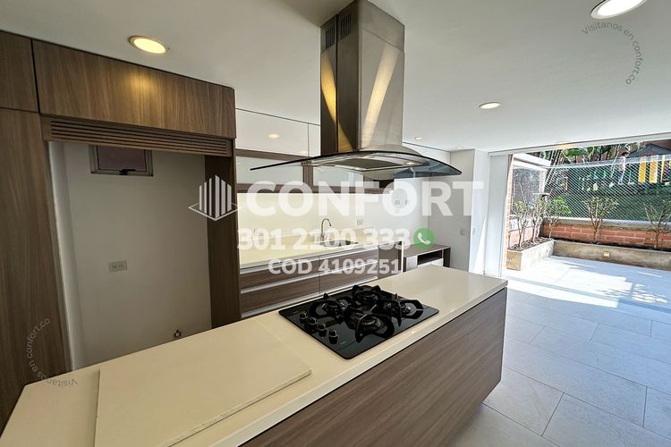 Apartamento de 2 alcobas en arriendo en Castropol, Medellín, 160 m² · foto 8 de 24
