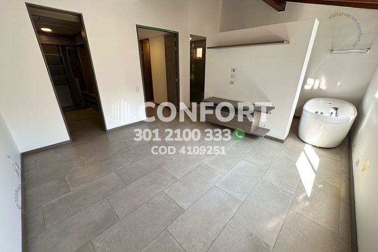Apartamento de 2 alcobas en arriendo en Castropol, Medellín, 160 m² · foto 23 de 24