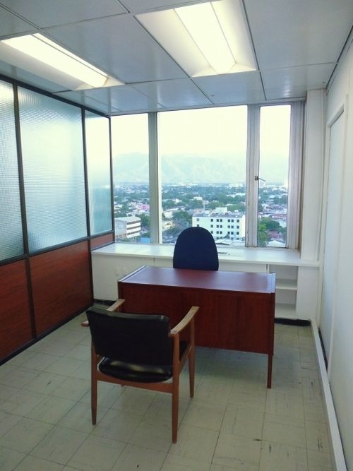 Oficina en arriendo en Centro, Neiva, 15 m² · foto 5 de 9
