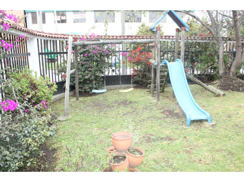 Casa en venta en Las Villas, Bogotá · foto 18 de 23
