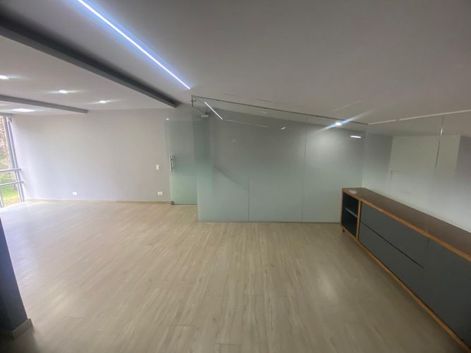 Oficina en arriendo en Loma Del Chocho, Envigado, 83 m² · foto 3 de 18