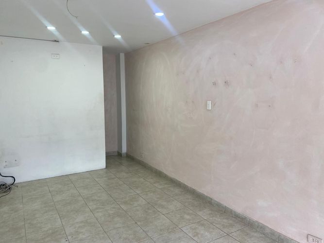 Local en arriendo en El Poblado, Medellín, 35 m² · foto 8 de 13