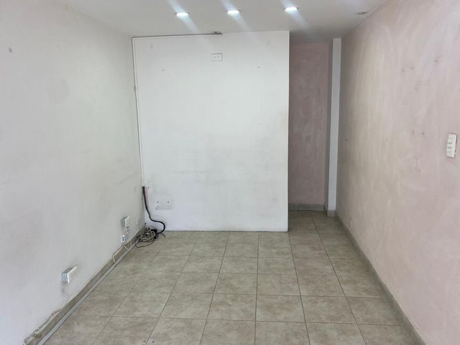 Local en arriendo en El Poblado, Medellín, 35 m² · foto 6 de 13