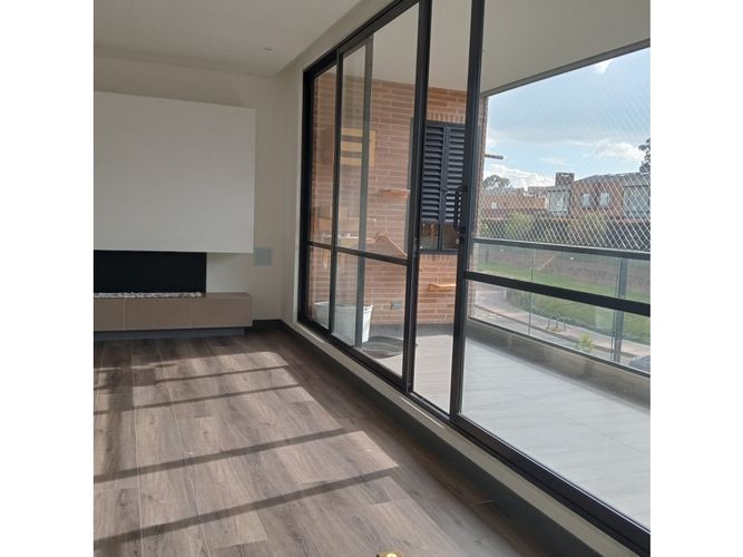 Apartamento de 3 alcobas en venta en Cerros De Suba, Bogotá, 165 m² · foto 15 de 24