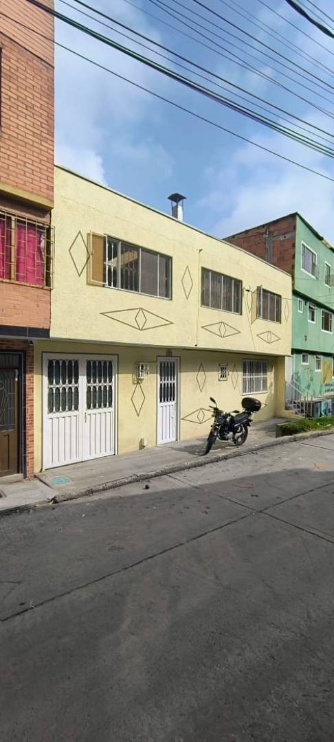 Casa en venta en Verona, Bogotá · foto 2 de 24
