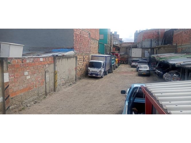 Casa de 3 alcobas en venta en Barrancas Norte, Bogotá, 279 m² · foto 4 de 9