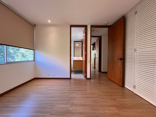 Apartamento de 3 alcobas en arriendo en El Poblado, Medellín, 170 m² · foto 11 de 20